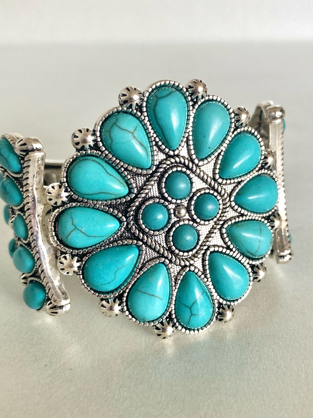 Plunder Silver & Turquoise tone Cluster NWOT boho cowgirl stretch Bracelet - Picture 5 of 9